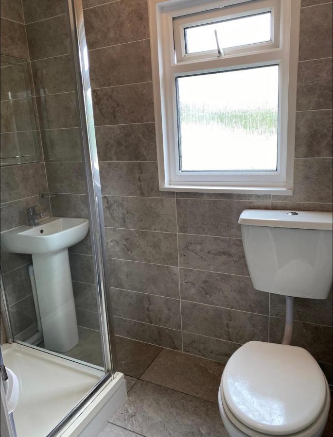 18 River View Chalet-Glan Gwna Holiday Park Caernarfon Exterior photo